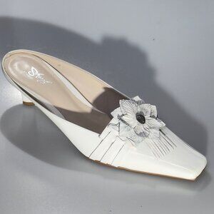 SHARIF Studio Women's Shoes White Leather Kitten Heel Mules Floral Bow Size 9M